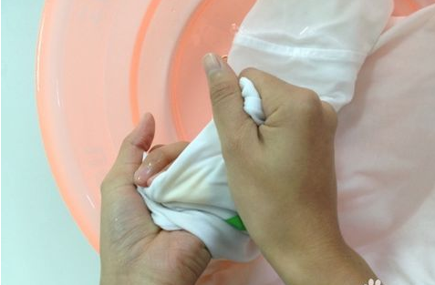 還用洗化用品祛痘？做好這幾點(diǎn)，痘痘自己就消失了，省事又放心